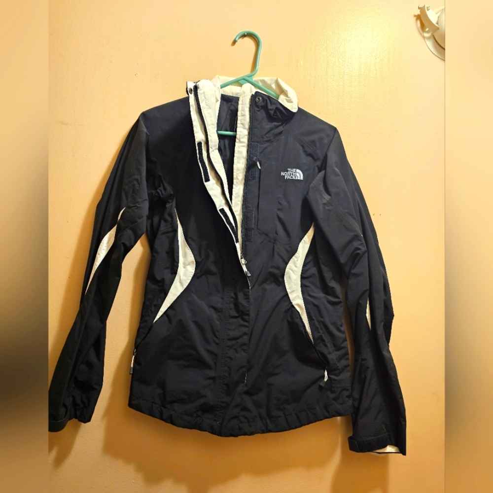 Northface Black & White Jacket. Small